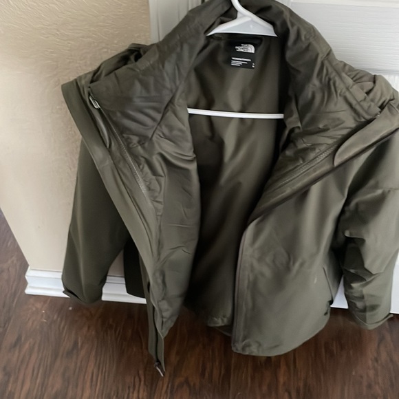 Women’s Jacket - Picture 2 of 3